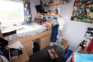 Bedroom- click for photo gallery